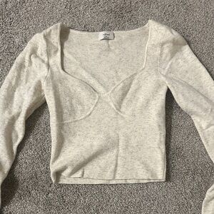 Aritzia Wilfred sweater